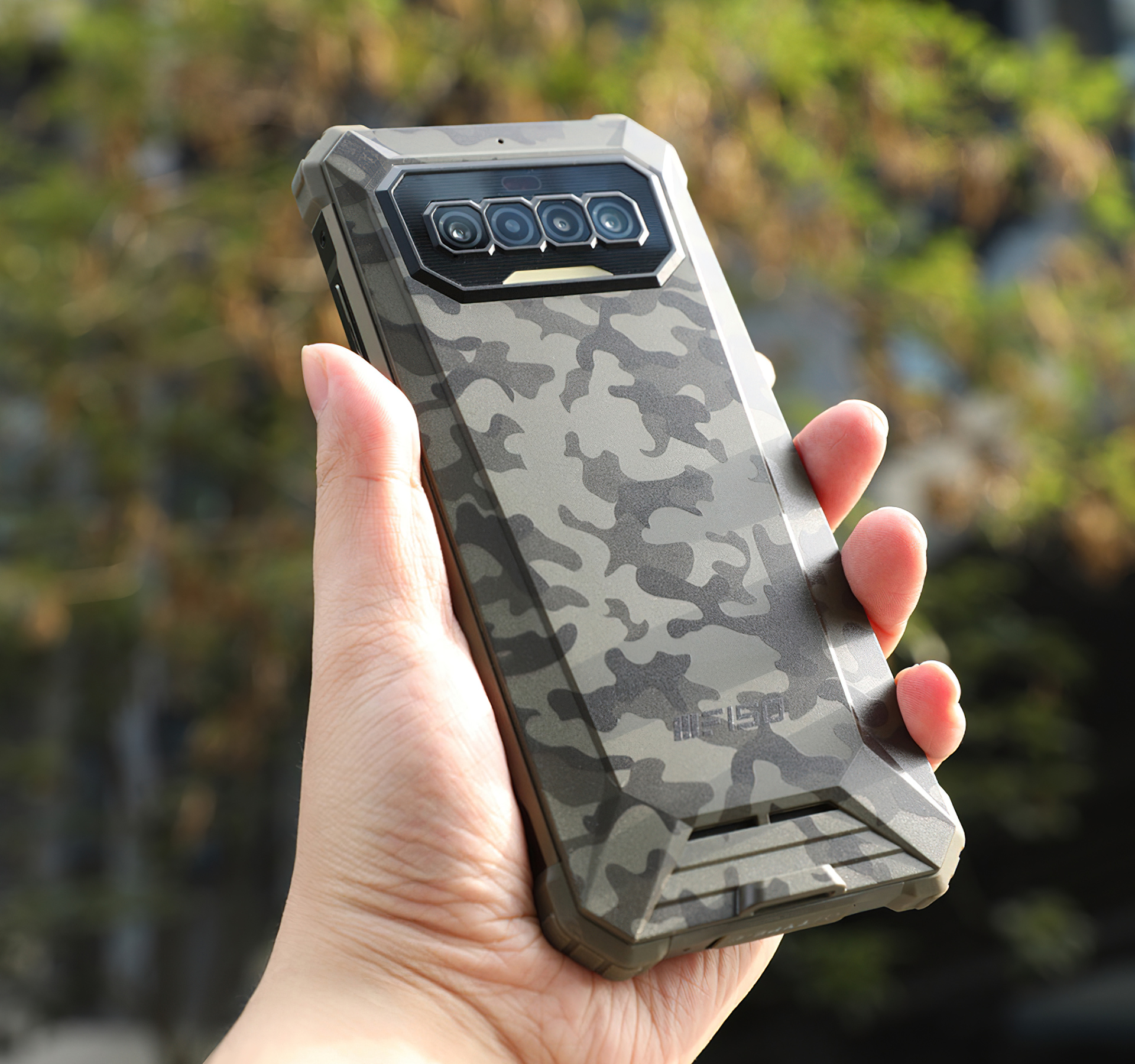 IIIF150 – téléphone portable robuste R2022