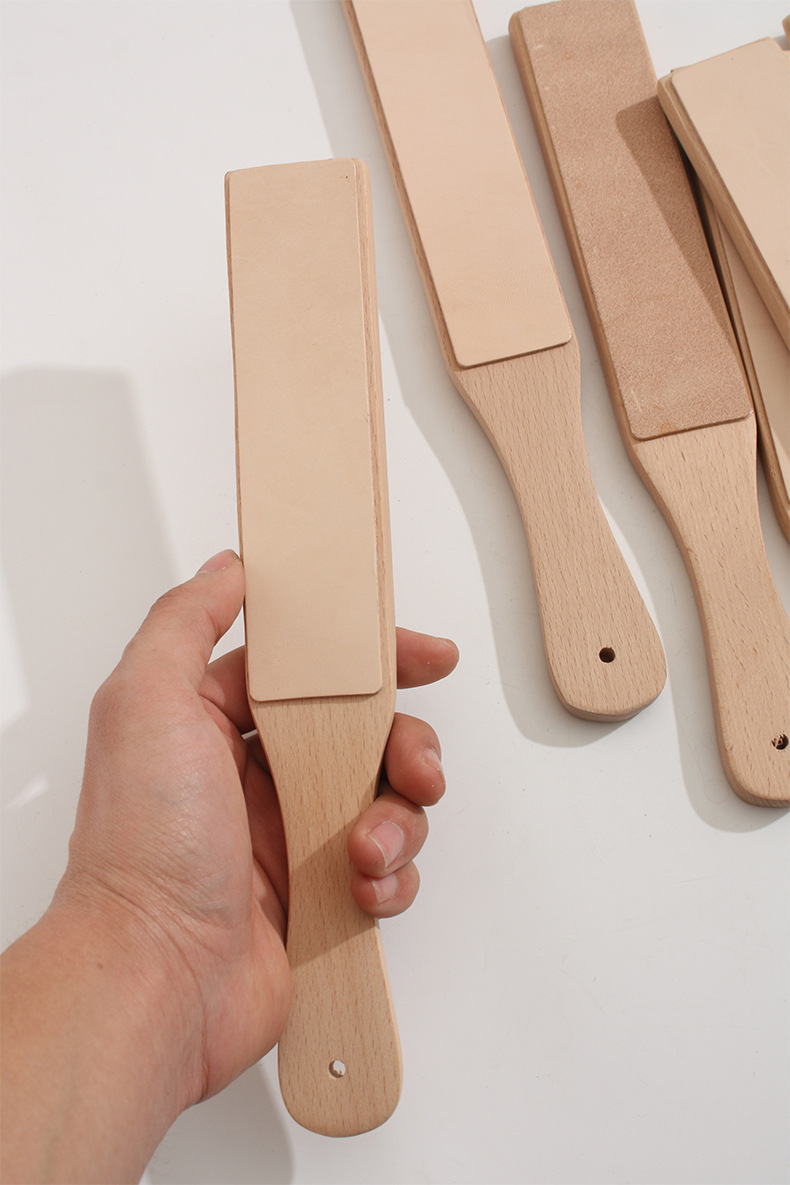 Affûteur de cuir poignée en bois